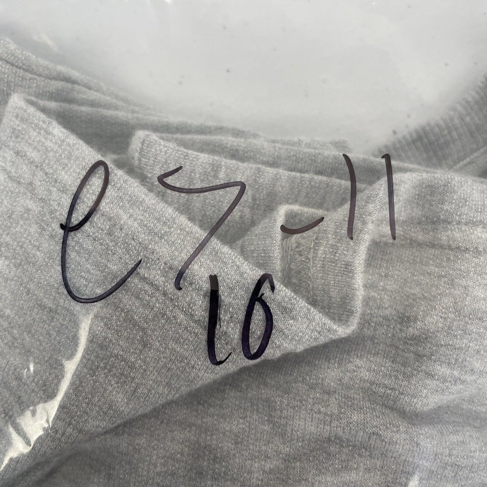 Athleta Nirvana Twist‎ Front Pullover Women's Size Small Gray Athleisure Casual - Picture 11 of 12